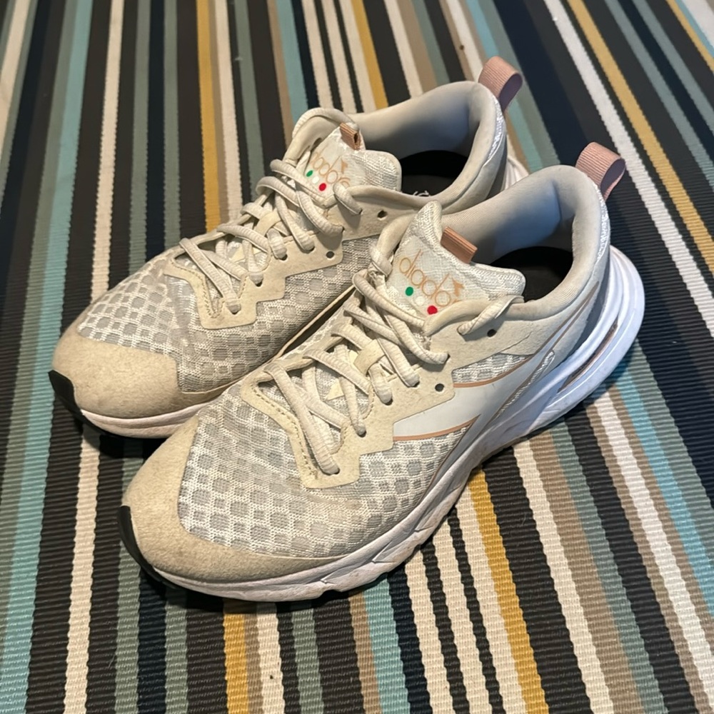 Diadora mythology volo running shoe